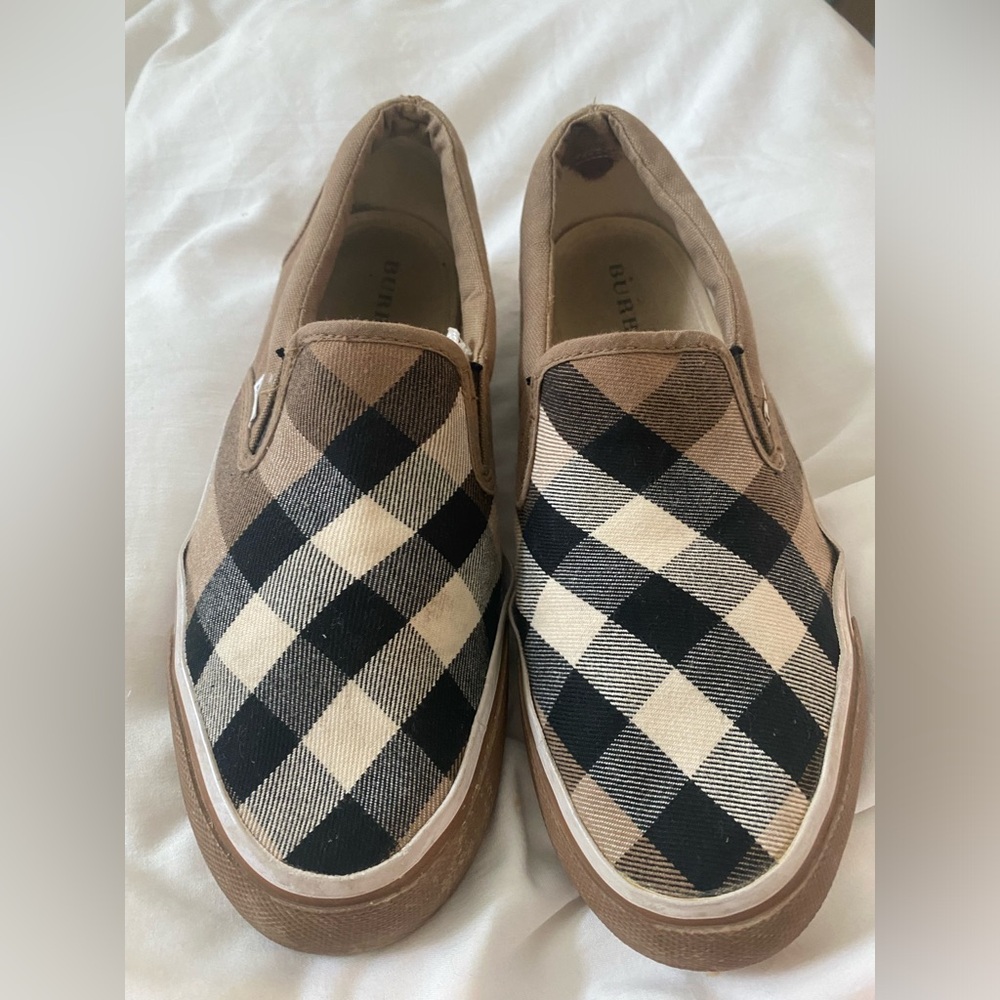 Burberry slide on sneakers size 8